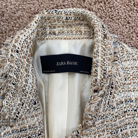 Zara Basic - Picture 2 of 4